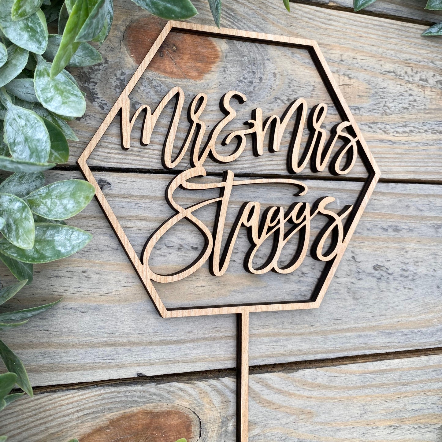 Mr and Mrs Name Cake Topper - Personalized Wedding Cake Topper with Last Name - Cake Decor for Anniversary & Bridal Shower