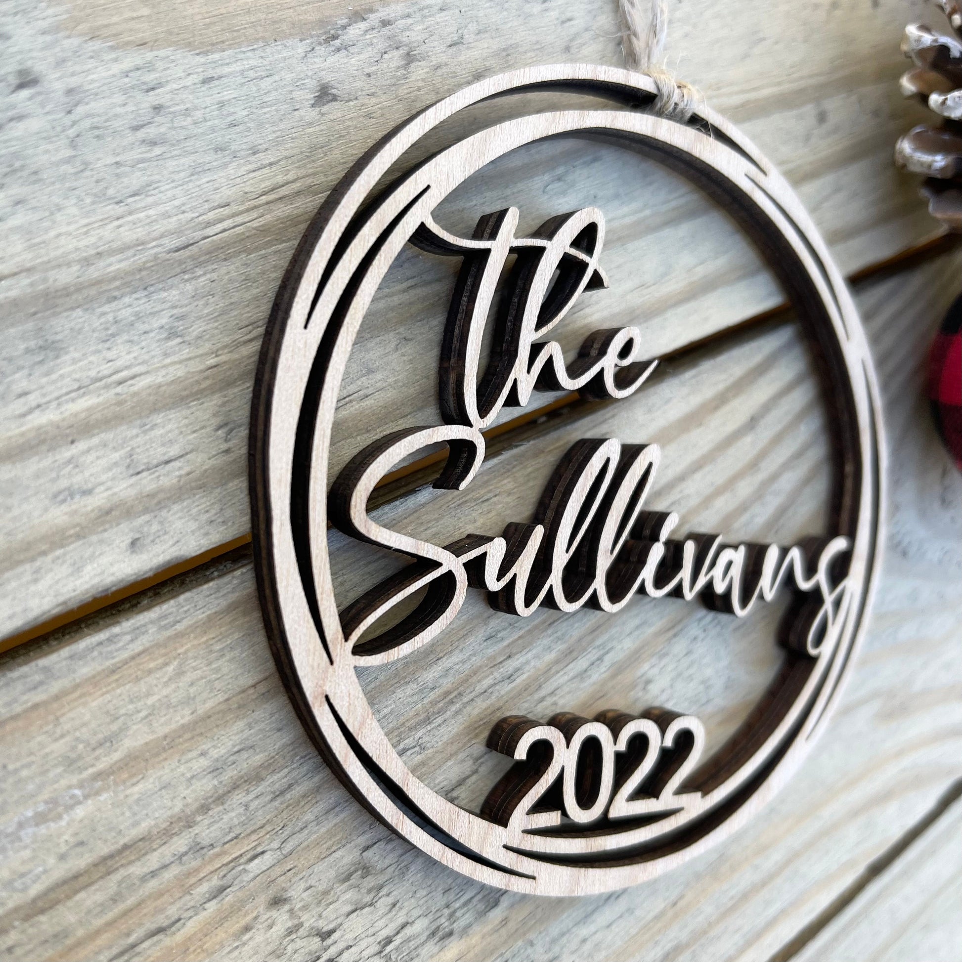 2025 Interlocking Circles Ornament - Personalized Family Name Unity Symbol - Dated Marriage Keepsake