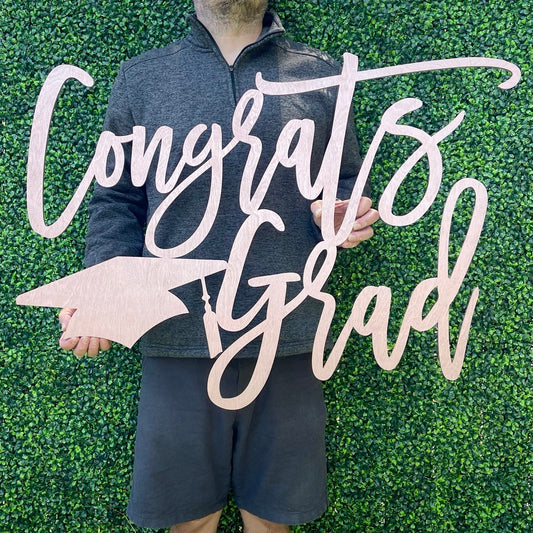 Congrats Grad 2026 Wood Sign - Graduation Backdrop - Photoshoot Senior Sign Gift