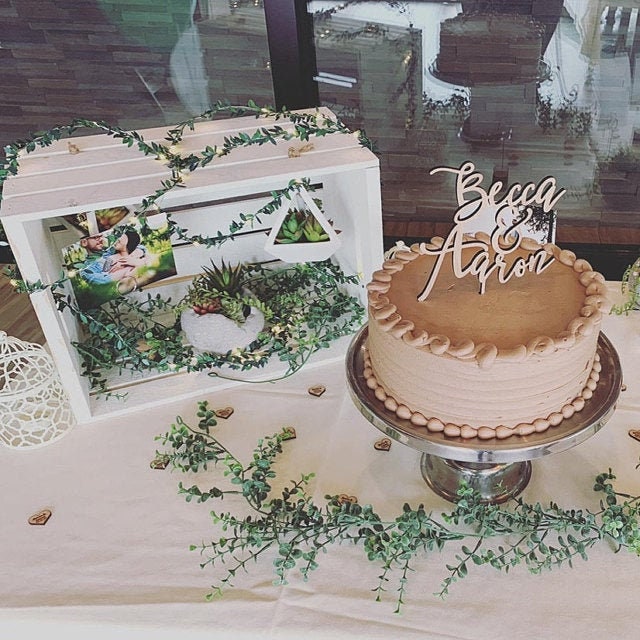 Custom Calligraphy Mr and Mrs Cake Topper - Rustic Wedding Decor - Personalized Topper With Name