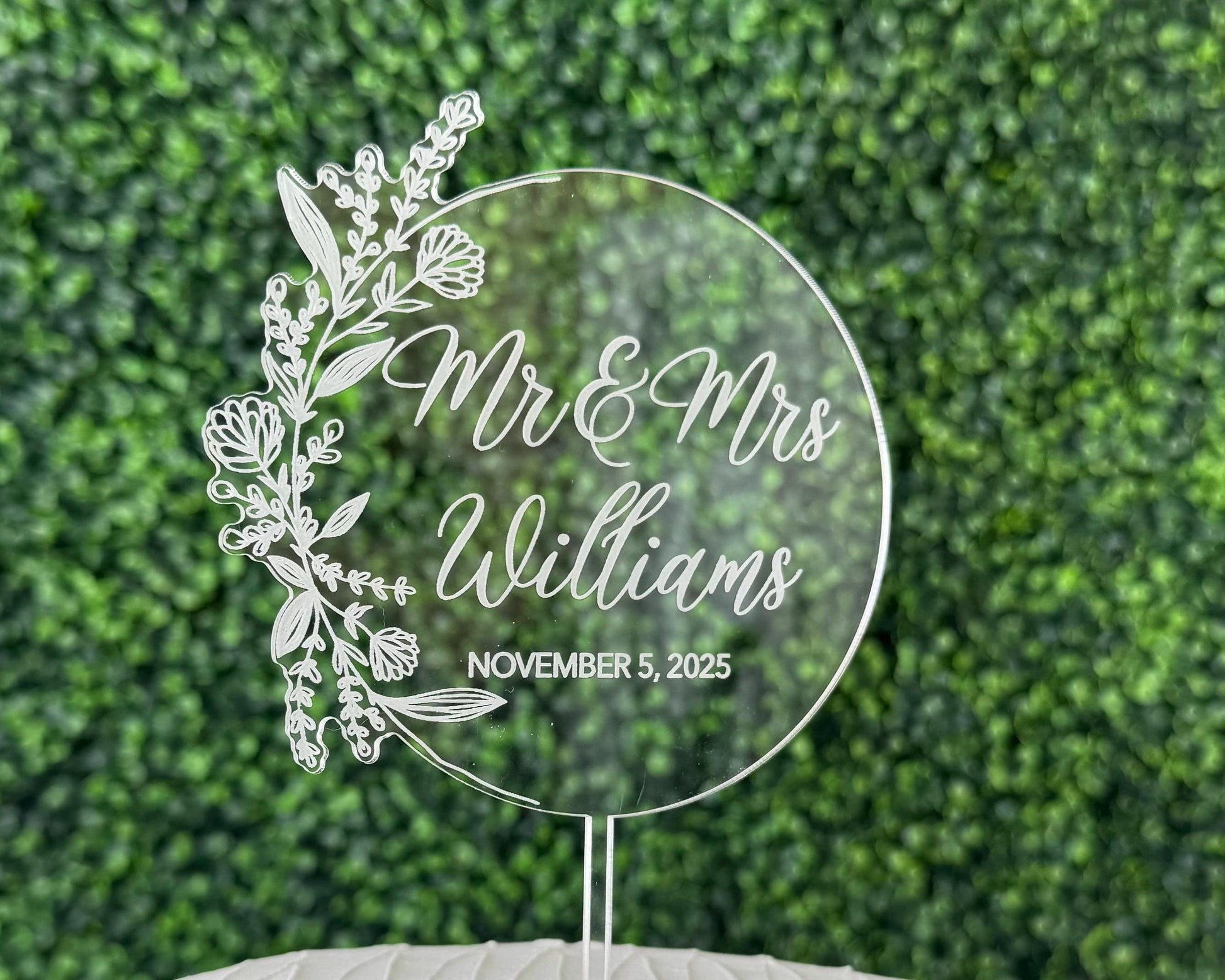 Personalized Mr & Mrs Cake Topper | Engraved Clear Acrylic Wedding Topper with Names Date | Floral Custom Wedding Decor